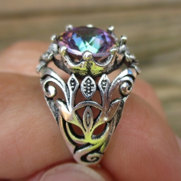 Jewelry - Vintage Style Mystic Topaz Ring